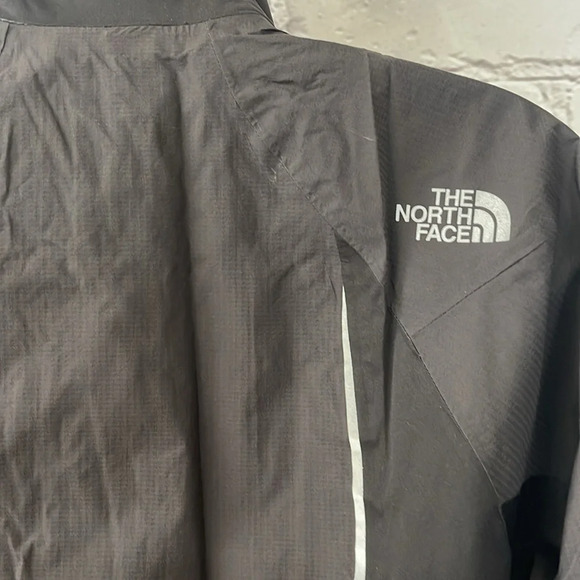 The north face running jacket medium - Picture 6 of 7
